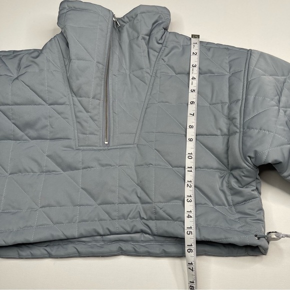 L'ACADEMIE Quinn Cropped Pullover Jacket Puffer Blue Street Date Winter Fall New - Picture 10 of 14